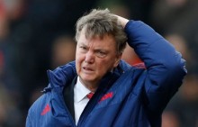 van gaal suot muot chia tay manchester united