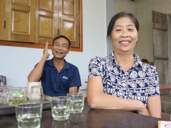 Bố mẹ Công Phượng bắt xe khách ra Hà Nội xem con đá giao hữu