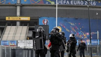 Pháp tính đến khả năng hủy EURO 2016