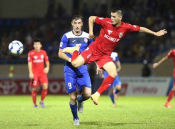 Thắng B.Bình Dương, Than Quảng Ninh lên đứng thứ 4 V-League