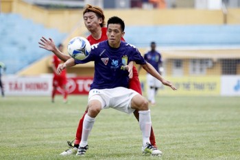 V-League, vòng 12: Hà Nội T&T 'đè bẹp' HAGL tại Hàng Đẫy