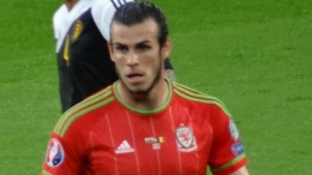 [VIDEO] Pha bứt tốc kinh điển của Bale từ phần sân nhà
