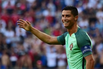 C.Ronaldo: ‘Trận đấu với Hungary quá điên rồ’