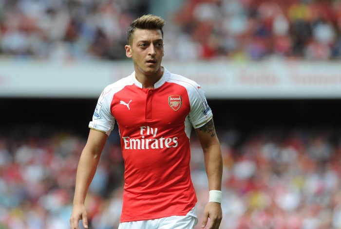 Mesut Ozil chuẩn bị ký hợp đồng với Arsenal