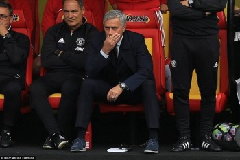 Mourinho 'không có gì để bình luận' sau thất bại của M.U