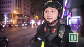 Cảnh sát cơ động Hà Nội tuần tra xuyên đêm trấn áp tội phạm dịp Tết